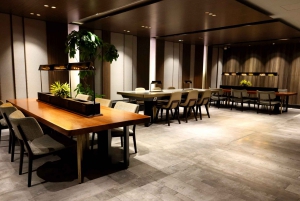 HKG Hong Kong International Airport: Premium Lounge Entry