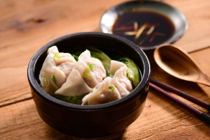 HKG Hong Kong International Airport: Premium Lounge Entry