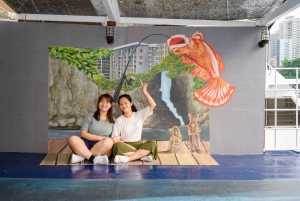 Hong Kong: Aberdeen Audio-Guided Tour and Houseboat Visit