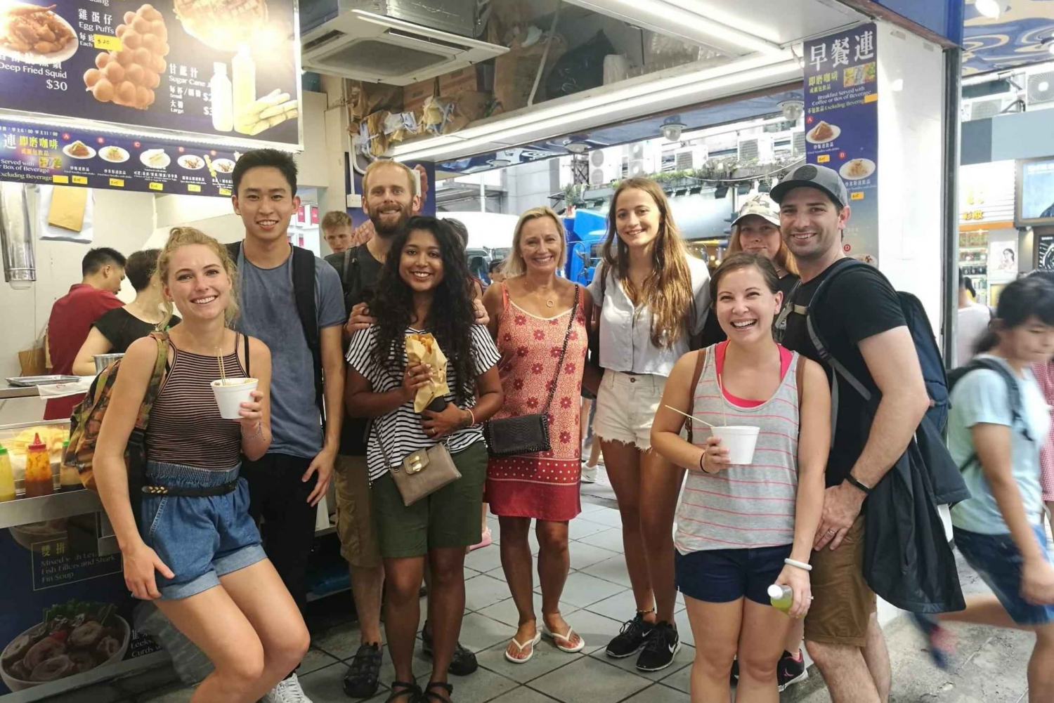 香港プライベートツアー：地元の人のように（ケーブルカーチケット付き）