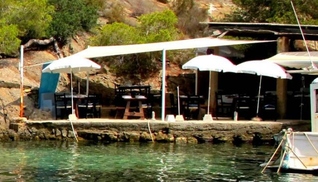 El Bigotes at Cala Mastella