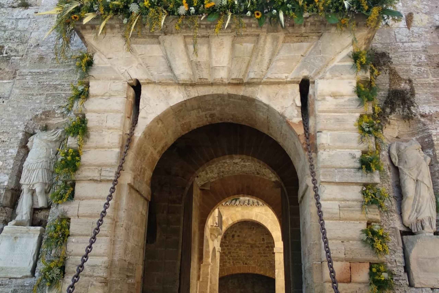 IBIZA HIGHLIGHTS TOUR: From Unesco heritage to best beaches