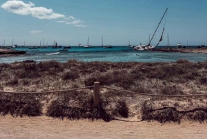 San Antonio: Es Vedrà, Formentera-tur med mad og drikke