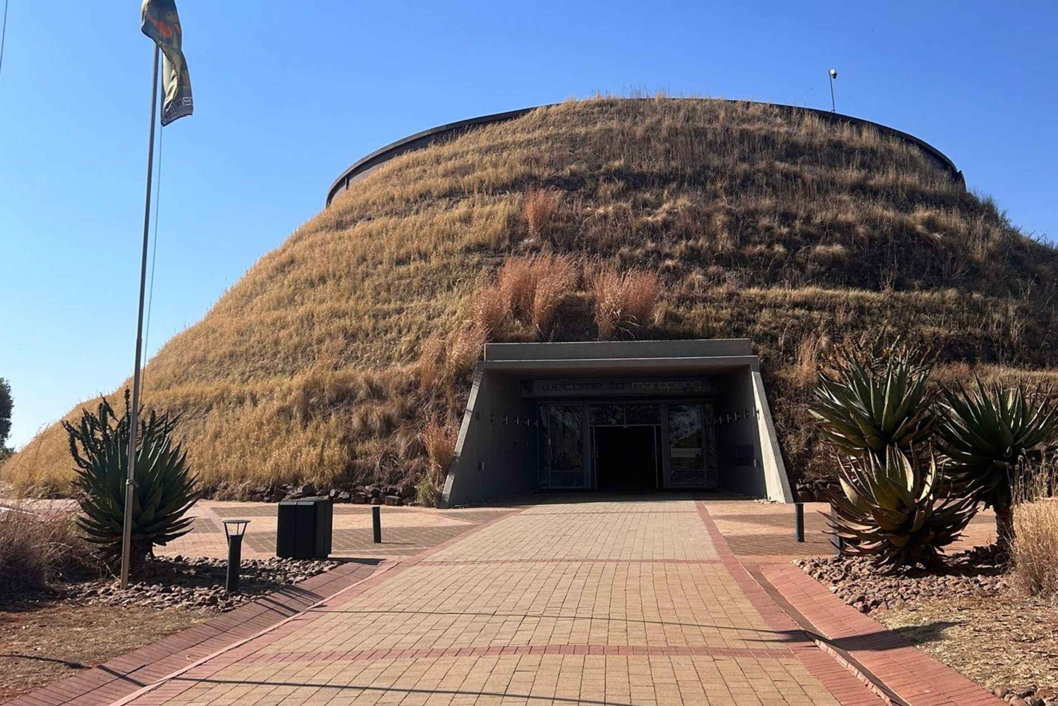 Cuna de la Humanidad y Aldea Cultural Lesedi