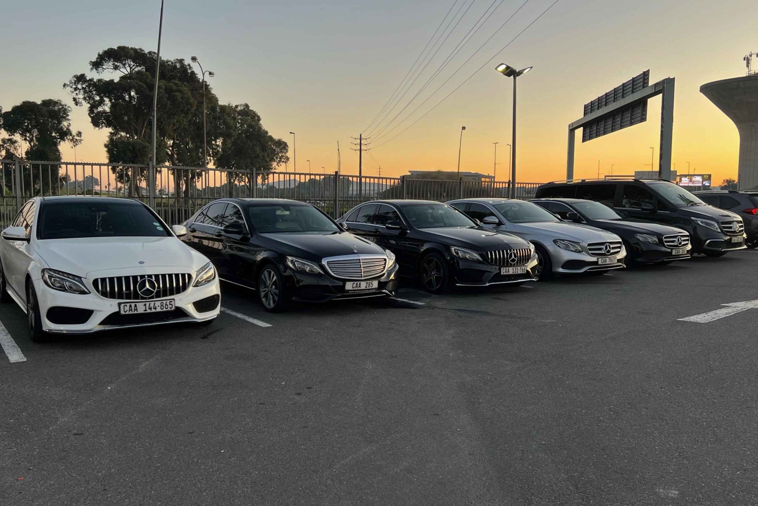 ヨハネスブルグ：24時間空港シャトルと送迎