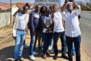 Johannesburg: gita di 1 giorno a Soweto e safari a Dinokeng