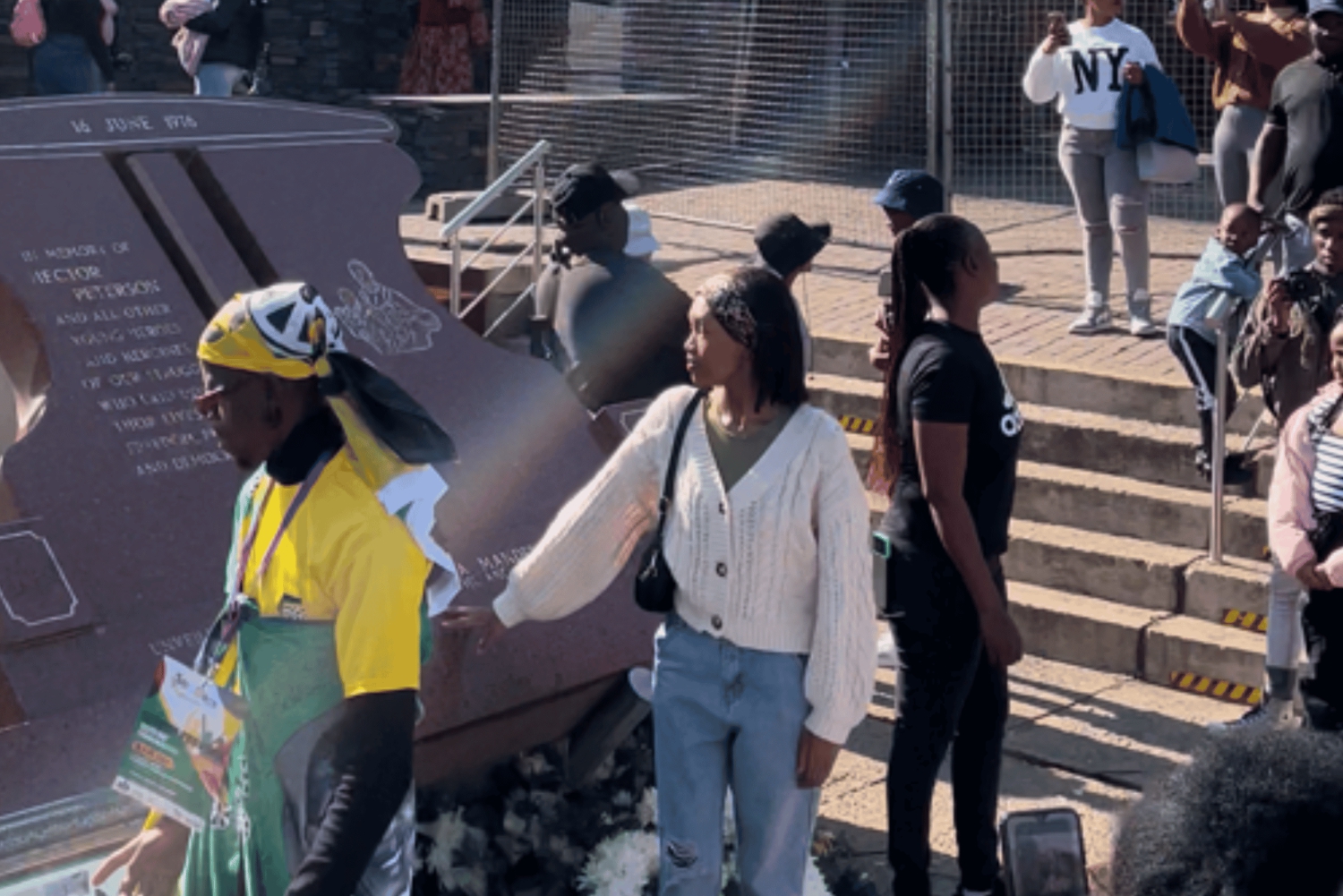 Johannesburg: Soweto Township Tour With African food tour