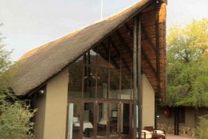 ヨハネスブルグサンシティ＆ピラネスバーグ国立公園日帰りツアー