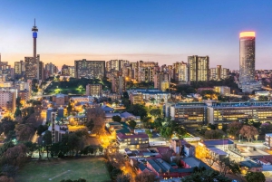 時を越える旅：ヨハネスブルグからプレトリアへのプライベートツアー