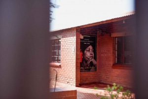 Soweto: Walking Tour with a Local Guide and Lunch