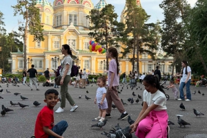 Ałmaty: 3-dniowa wycieczka z przewodnikiem, noclegiem i śniadaniem