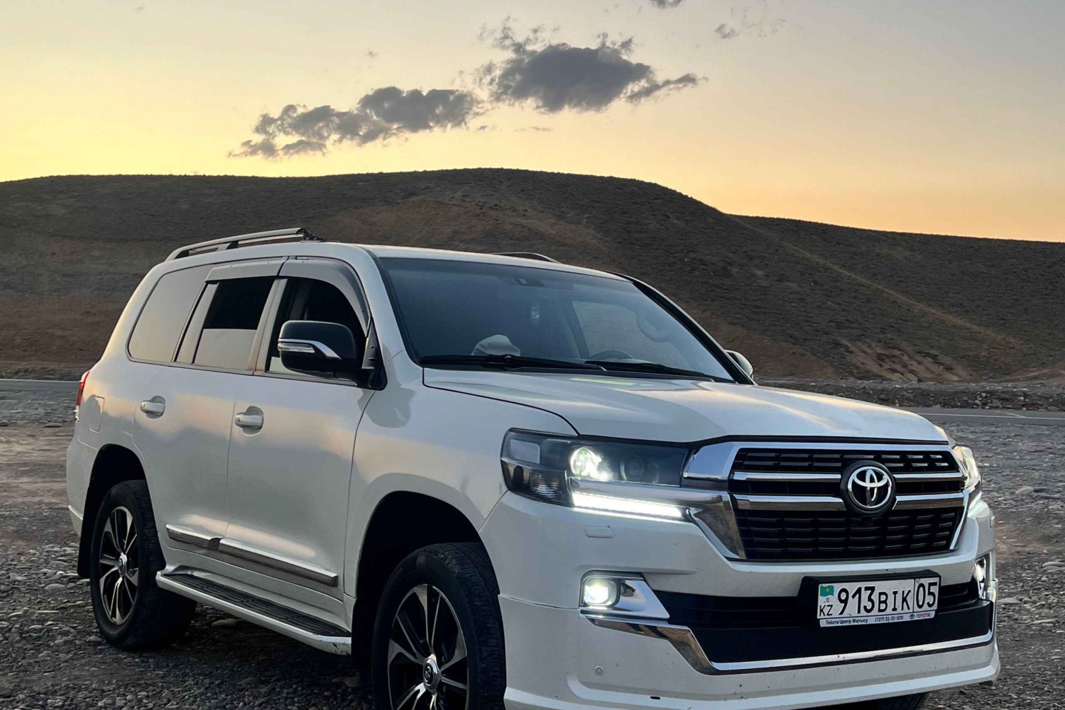 Almaty: tour de la ciudad, lago Kolsai, lago Kaindy, cañón de Charyn.