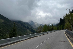 アルマトイシムブラク、メデウ、コクトベ日帰りツアー