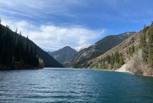 De Almaty: Excursão ao Charyn Canyon com os lagos Kolsay e Kaindy