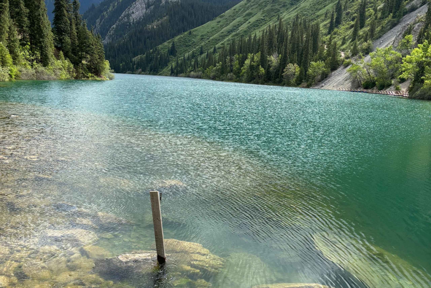 Almatystä: Kolsay-järvi, Charyn ja Black Canyon -päiväretki