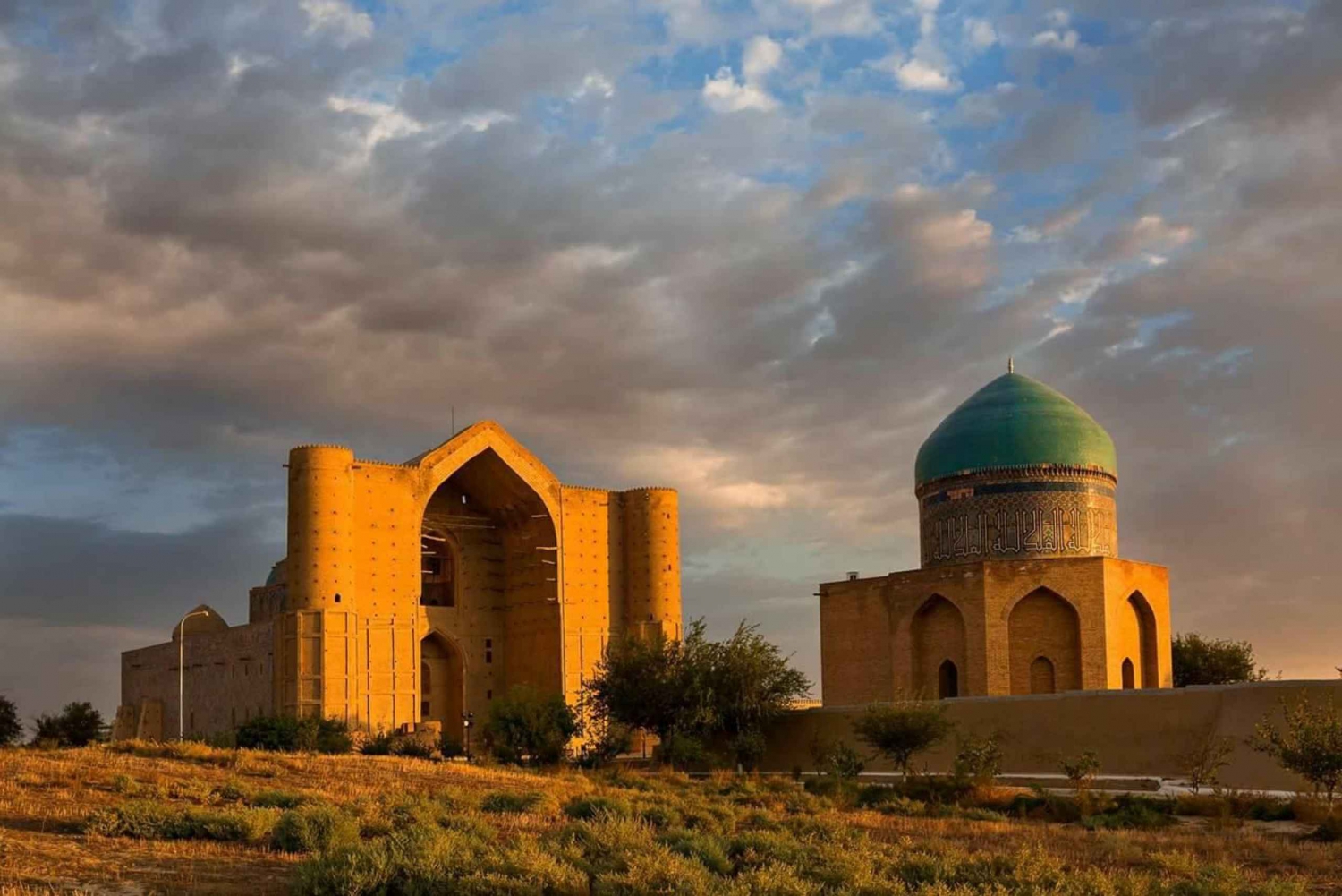 Turkestán Gloriosamente Aislado - Excursión de un día desde Tashkent