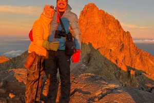 「3日間のケニア山登山アドベンチャー旅行」