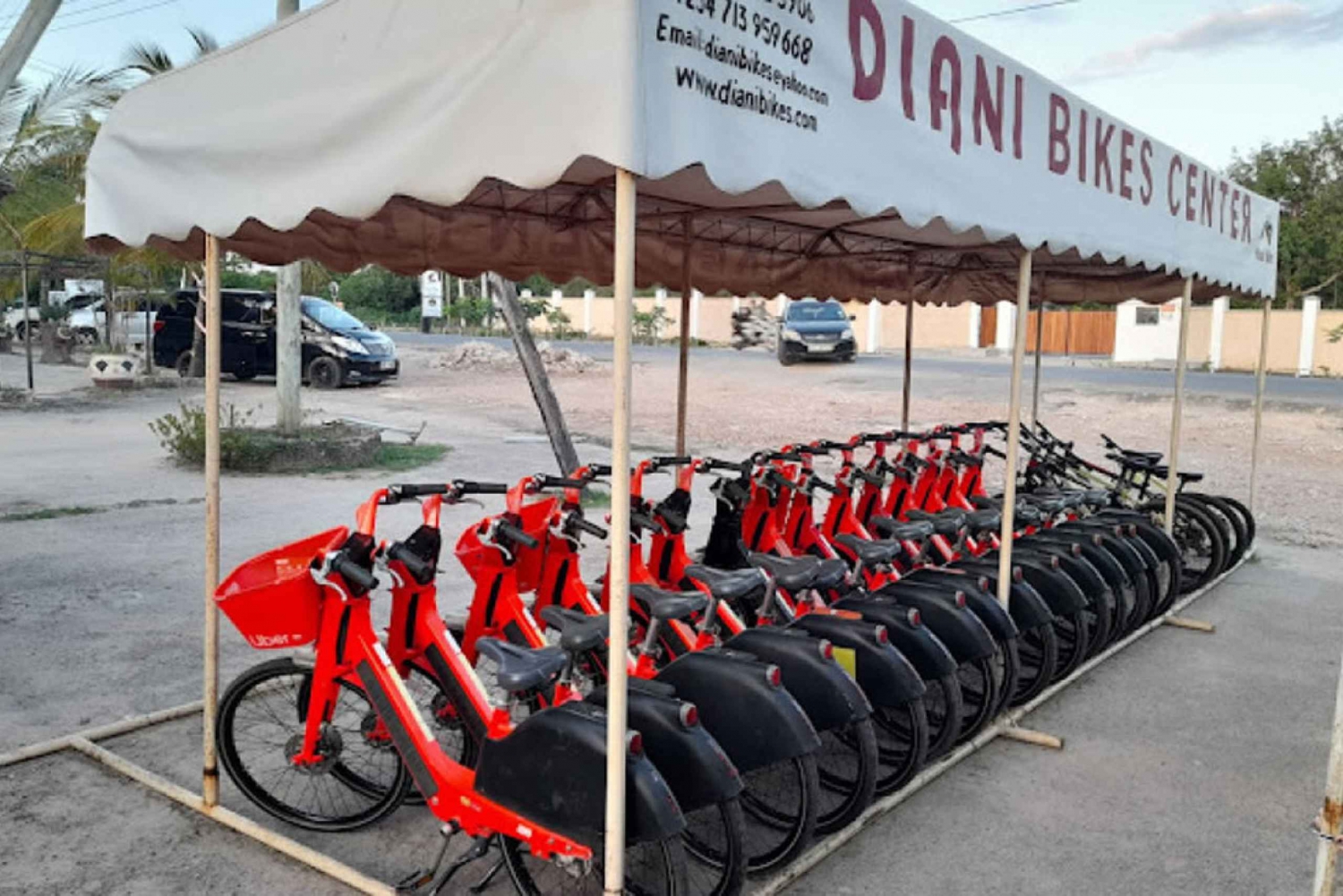 Plaża Diani: Wycieczka po wiosce na rowerze z odbiorem z hotelu