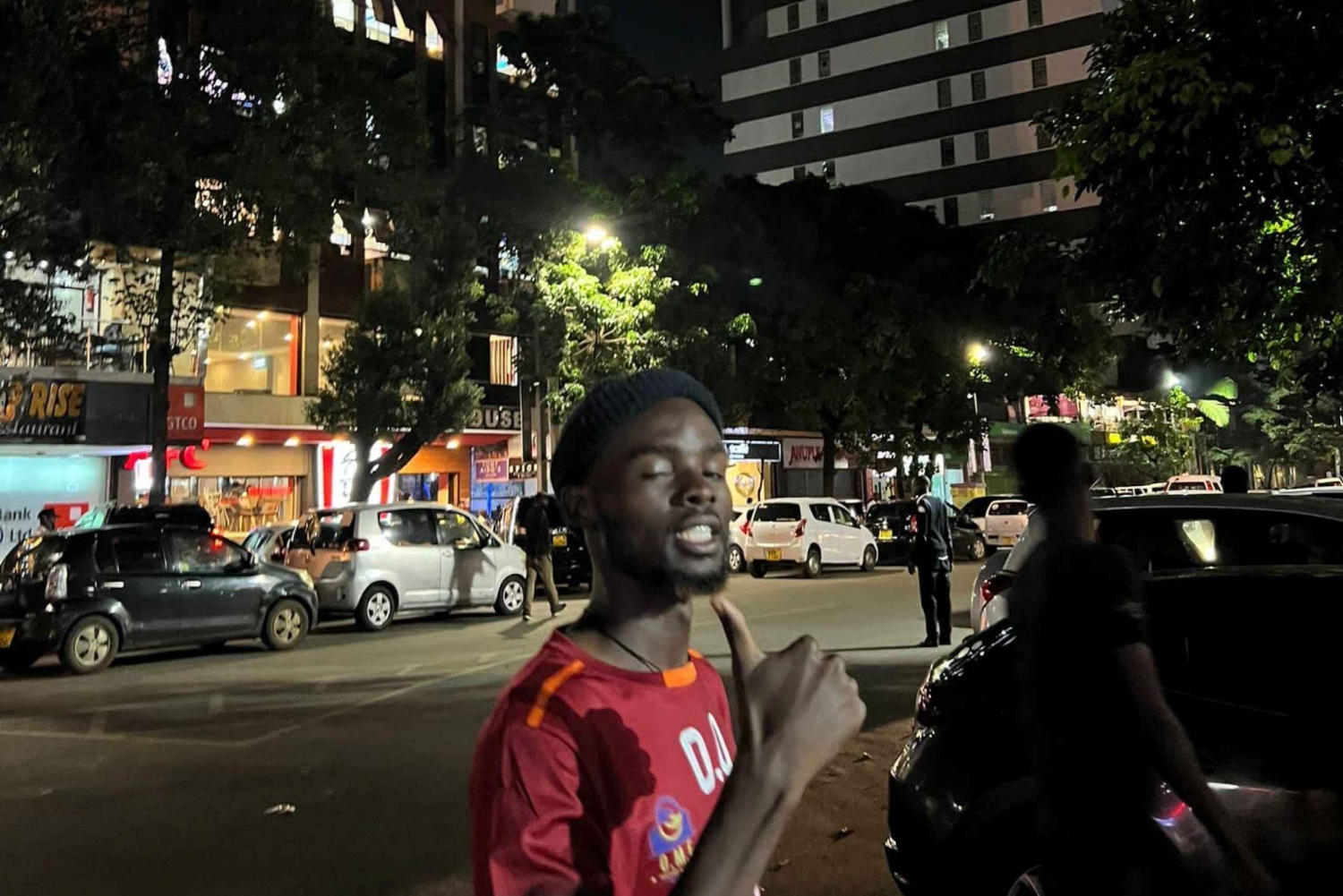 Du crépuscule à l'aube : excursion nocturne à Nairobi