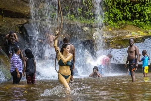 Von Mombasa: Shimba Hills 2-Tages-Safari mit Guide