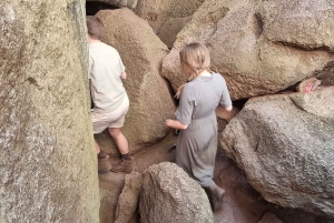 Randonnée historique à Kit-Mikayi