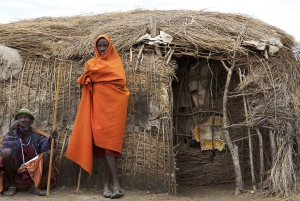 Passeio pela vila tradicional de Maasai