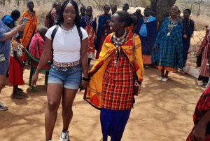 Passeio pela vila tradicional de Maasai