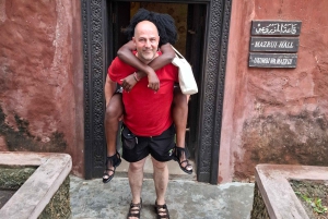 Mombasa efter mörkrets inbrott: Ölprovning och pubrunda