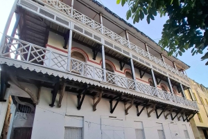 Mombasa efter mörkrets inbrott: Ölprovning och pubrunda