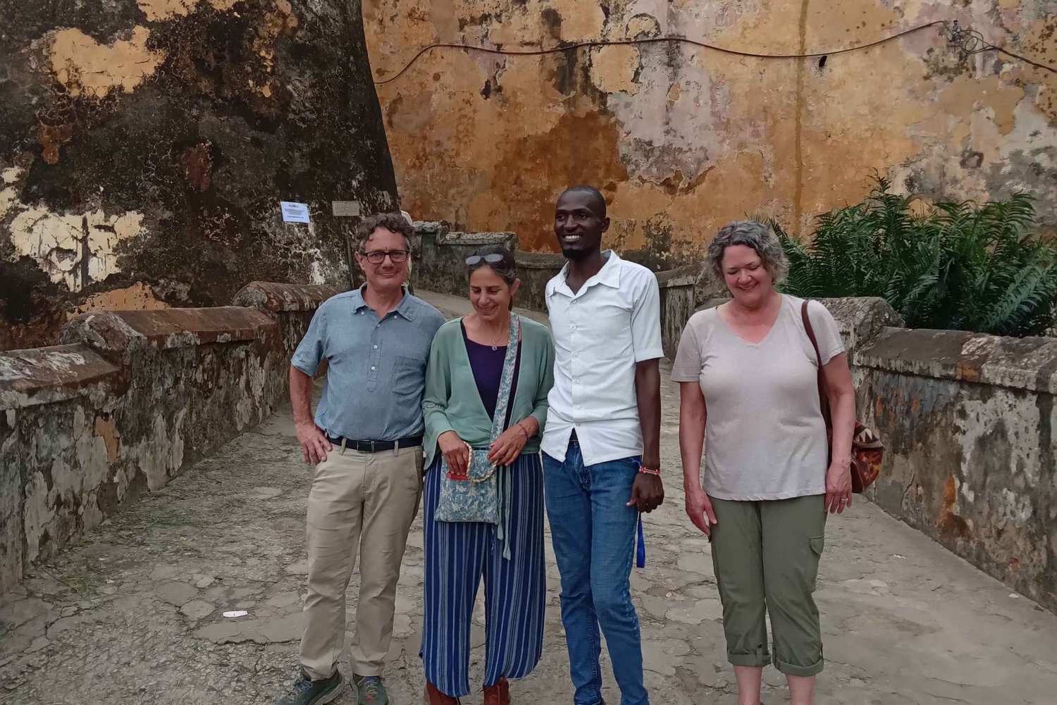 Recorrido por la ciudad de Mombasa, Fortjesus, casco antiguo, Tusks y mercado de especias.