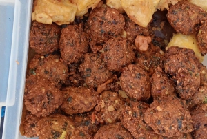 モンバサ：フォート・イエス、旧市街、スパイスマーケット、シヴァ寺院、トゥクトゥクに乗る