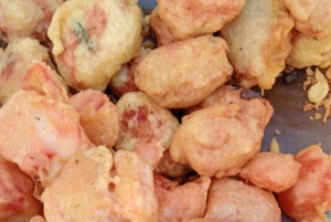 モンバサ：フォート・イエス、旧市街、スパイスマーケット、シヴァ寺院、トゥクトゥクに乗る