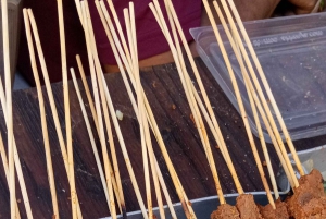 モンバサ：フォート・イエス、旧市街、スパイスマーケット、シヴァ寺院、トゥクトゥクに乗る