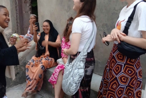 モンバサ：フォート・イエス、旧市街、スパイスマーケット、シヴァ寺院、トゥクトゥクに乗る