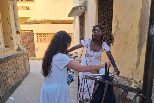 モンバサ：フォート・イエス、旧市街、スパイスマーケット、シヴァ寺院、トゥクトゥクに乗る