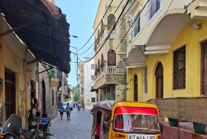 モンバサ：フォート・イエス、旧市街、スパイスマーケット、シヴァ寺院、トゥクトゥクに乗る