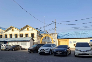 モンバサ：フォート・イエス、旧市街、スパイスマーケット、シヴァ寺院、トゥクトゥクに乗る