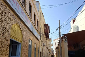 モンバサ：フォート・イエス、旧市街、スパイスマーケット、シヴァ寺院、トゥクトゥクに乗る