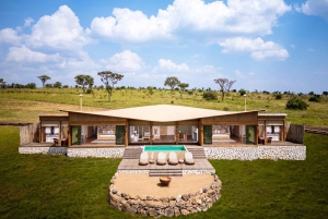 Nairobi: 9-Day Safari and Beach Holiday with Accommodation