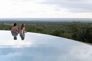 Nairobi: 9-Day Safari and Beach Holiday with Accommodation