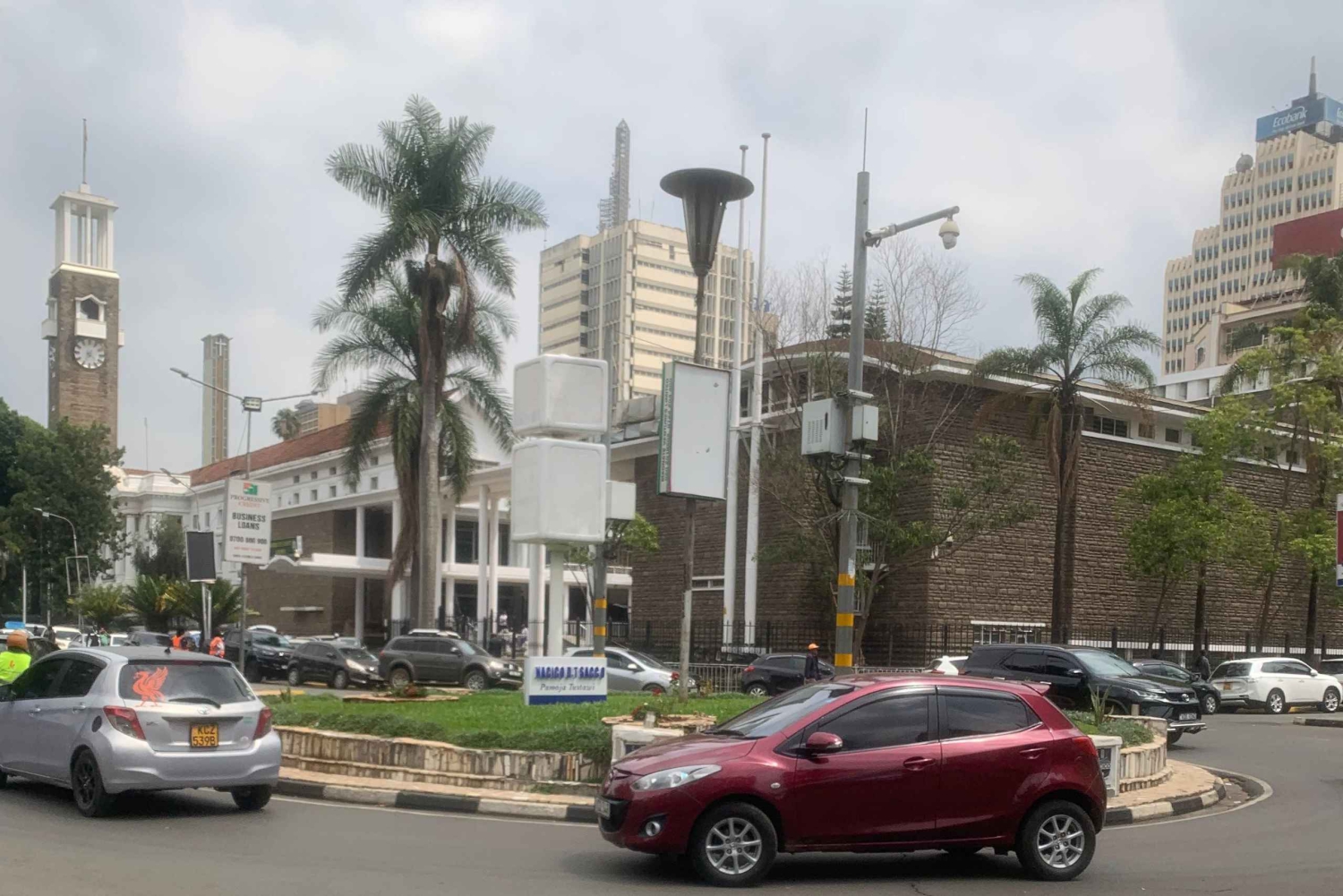 Найроби: главное в городе, парк Ухуру и экскурсия по крыше KICC