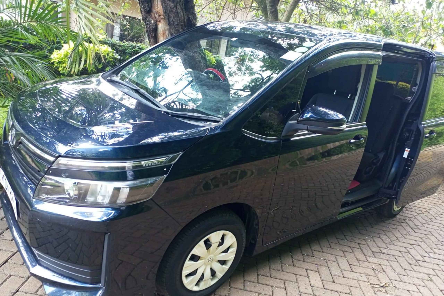 Privater Transfer zum Diani Beach von Mombasa