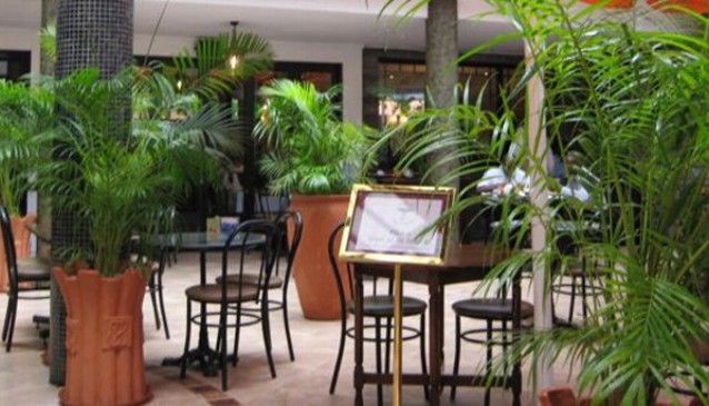 The Thorn Tree Café