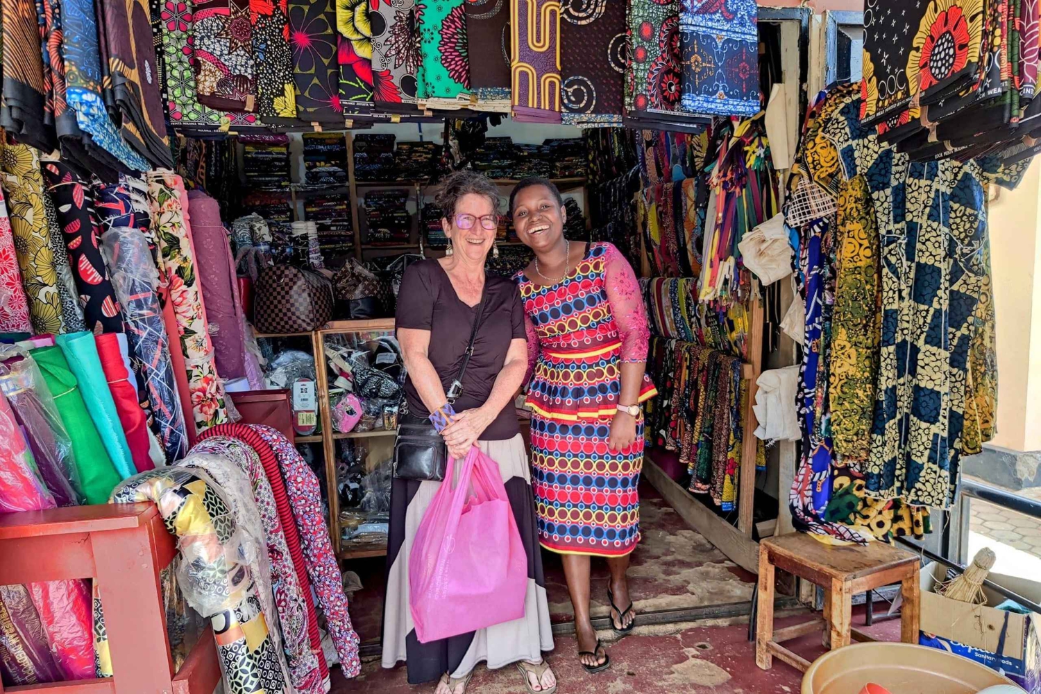Threads of Mombasa Textile and Market Tour avec déjeuner