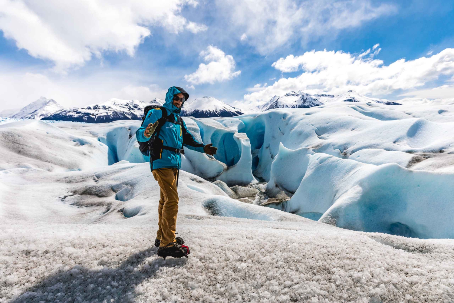 El Calafate: Perito Moreno Glacier Trekking Tour and Cruise