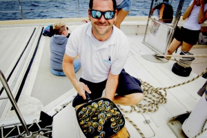 From Lanzarote: Sailing Day Trip Around La Graciosa