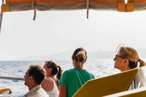 Lanzarote: 2.5-Hour Sunset and Dolphins Cruise