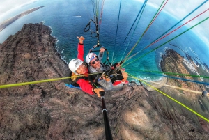 Lanzarote: Tandem-paragliding over vulkaner og Atlanterhavet
