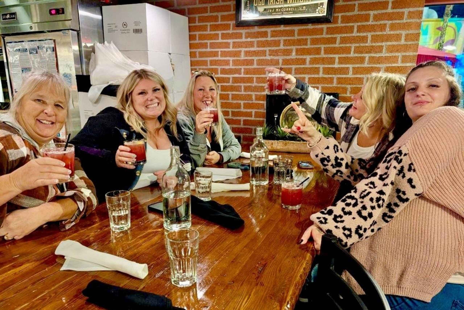 Las Vegas Strip Limo Tour with Meal & Drinks on Fremont