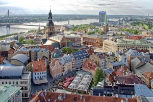 From Riga: Private Transfer to Vilnius with Sightseeing